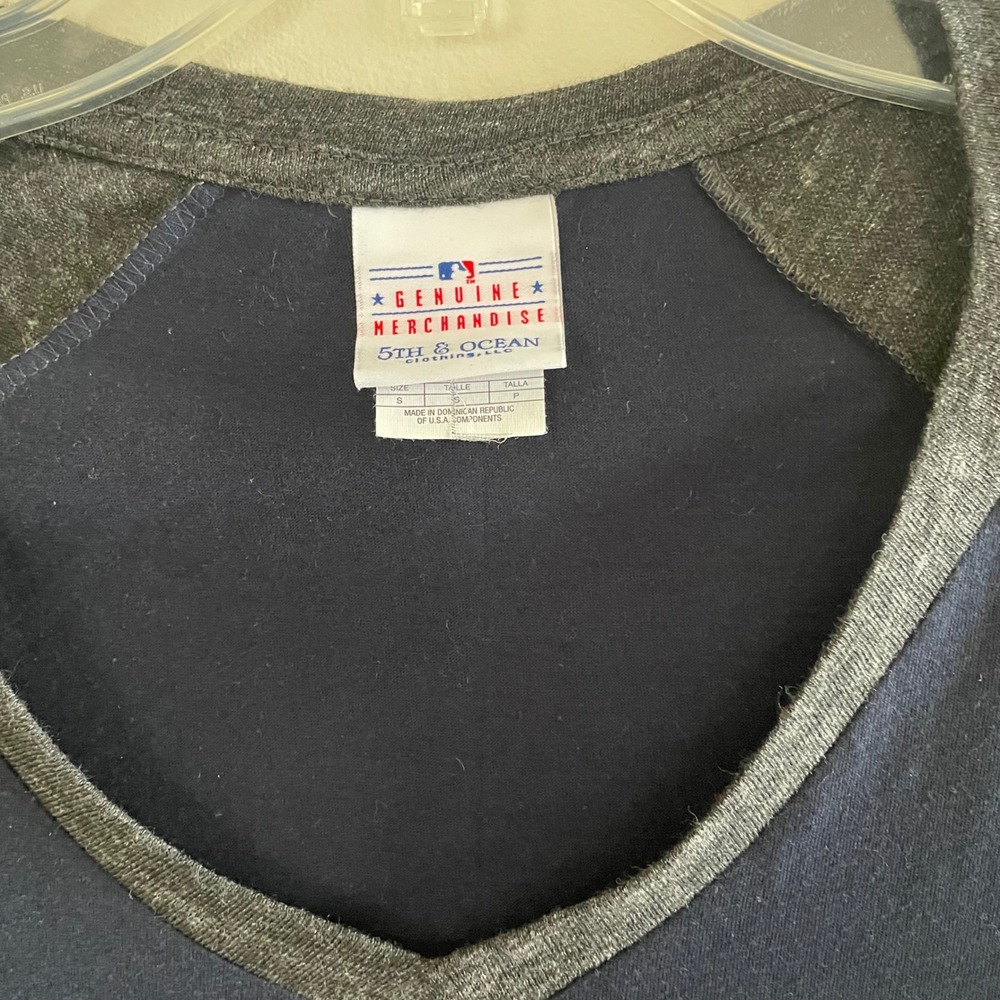 5th & Ocean Chicago White Sox Raglan Shirt Womens Small Navy Grey Rhinestone MLB - Picture 7 of 15